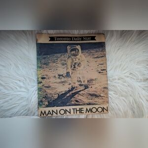 Original 1969 Toronto Daily Star "Man On The Moon" Newspaper Insert